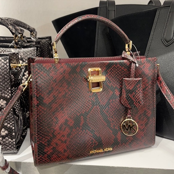michael kors penelope large leather satchel